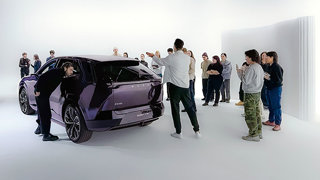 MAZDA UND ECAL ERNEUERN DESIGN‑ZUSAMMENARBEIT ZUR ERFORSCHUNG HANDWERKLICHER TOUCHPOINTS FÜR DAS ELEKTROZEITALTER